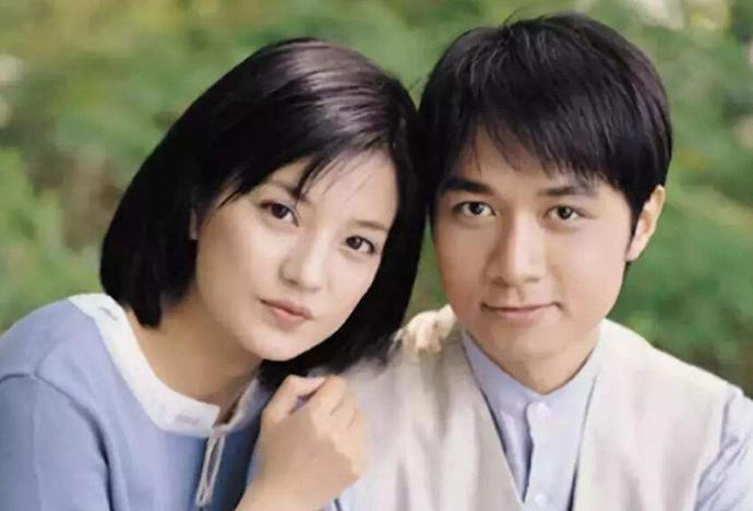 周星驰济公配音是不是石班瑜,没有石班瑜的配音周星驰会出名吗