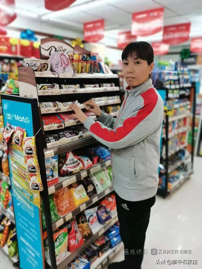 最坚韧女店长多静：坚守便利店保障民生供给