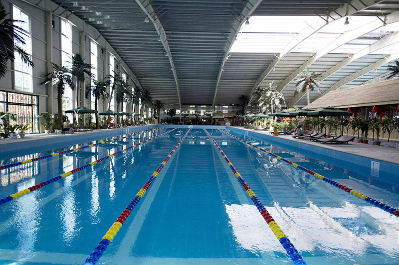 好似北京闹市中的瑶池仙境，使紧张的神经放松，运河苑温泉水世界