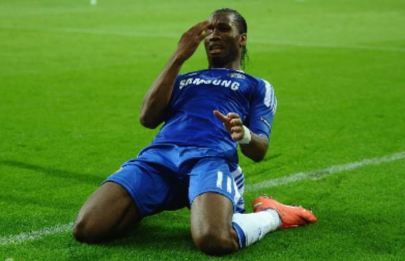 足坛庆祝动作比球技还要秀的5位球星，简直“不务正业”