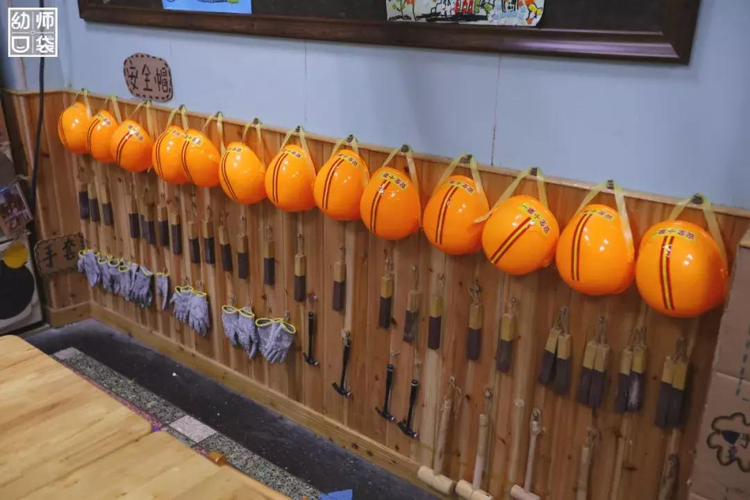 空间小、经费不足、面临*迁拆**，这家幼儿园却给出了满分的环境