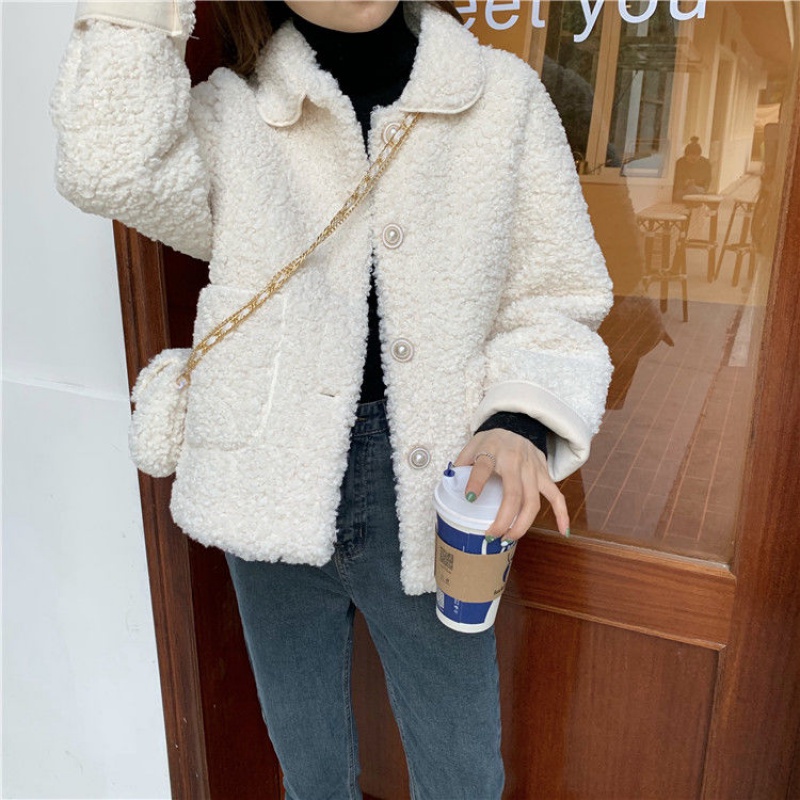 冬天保暖穿搭还得看羊羔毛外套,冬日羊羔毛外套怎么样穿不臃肿