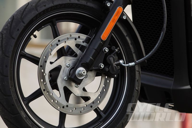 哈雷street750加速实测,哈雷street750试驾