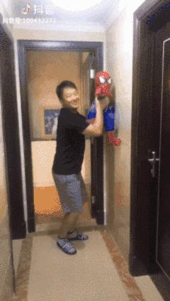 玩抖音的都是一些什么女人,现在玩抖音的女孩子