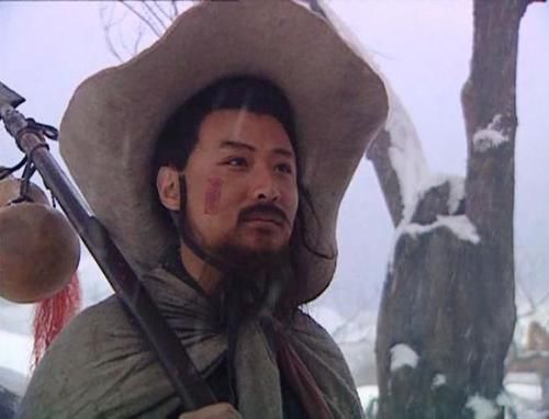 水浒传中的鲁智深是一个怎样的人,为什么说水浒传只有鲁智深是好汉