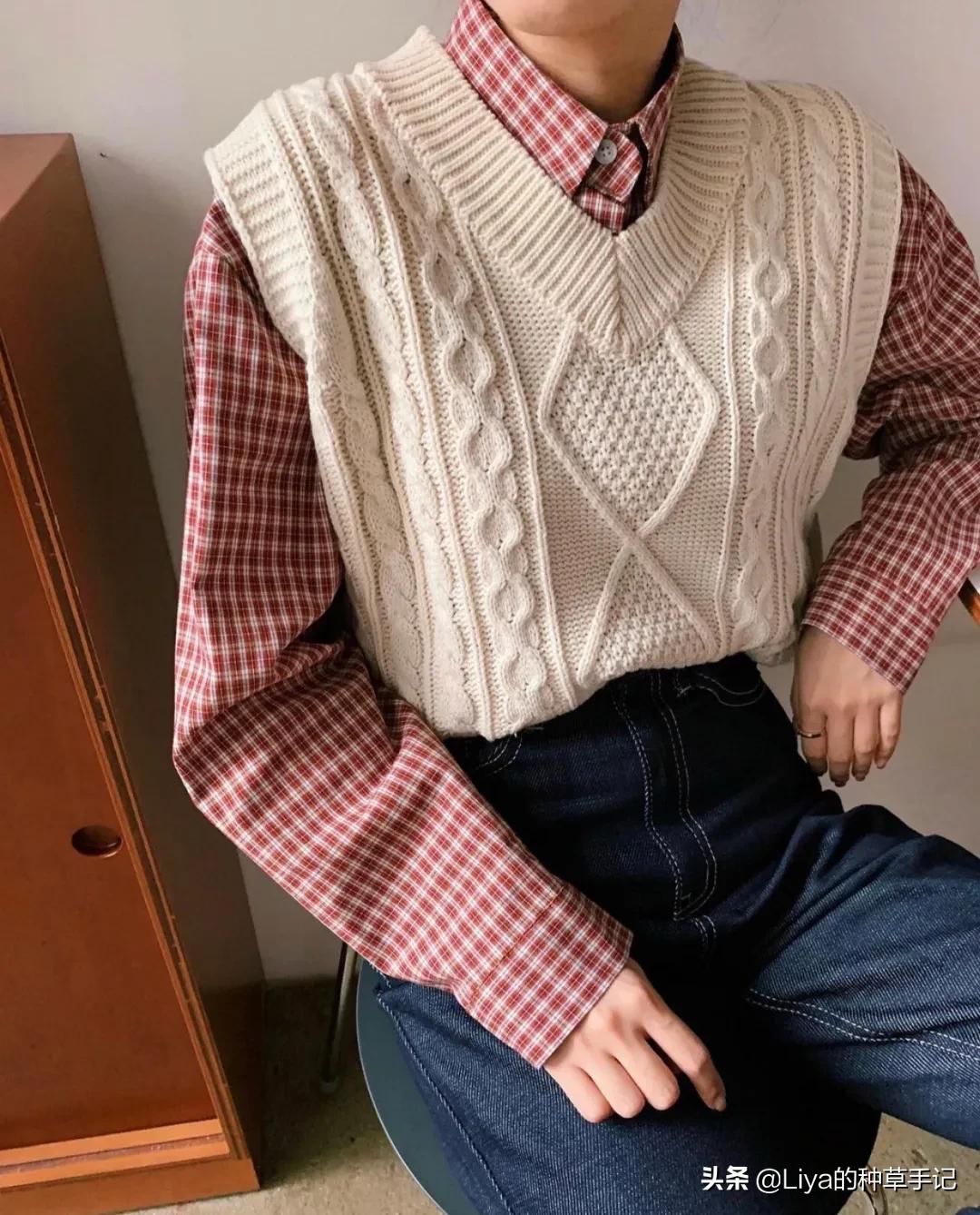 毛衣衬衫的多种穿法,男士假两件衬衫毛衣怎么搭配