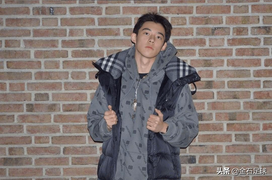 最强的十大足球运动员,中国历史最强的十大男足球运动员