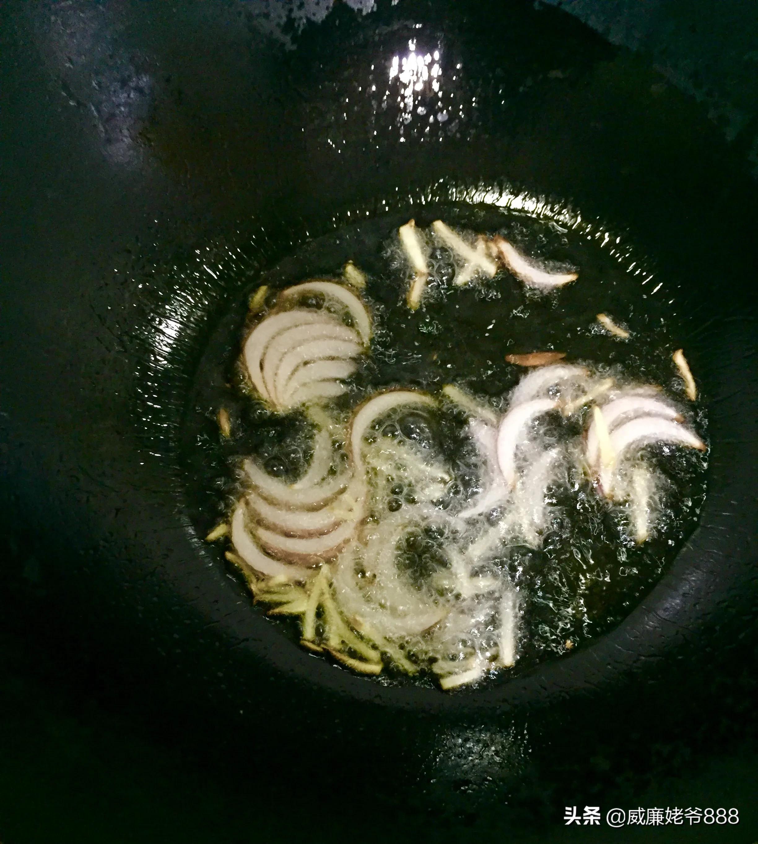 用干竹笋烹制的菜肴,美味可口的干竹笋烹饪方法