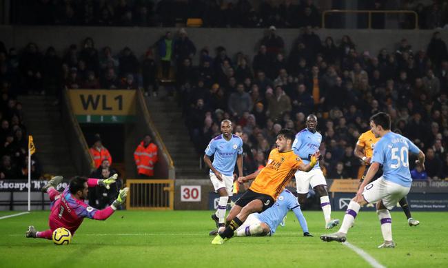 曼城坐镇伊蒂哈德球场逆转,走下神坛32