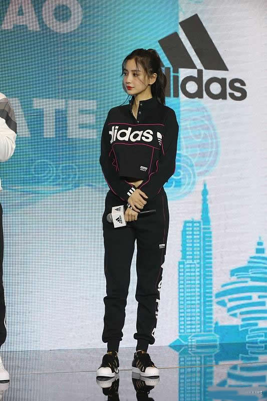 张钧甯运动服,张钧甯穿运动服