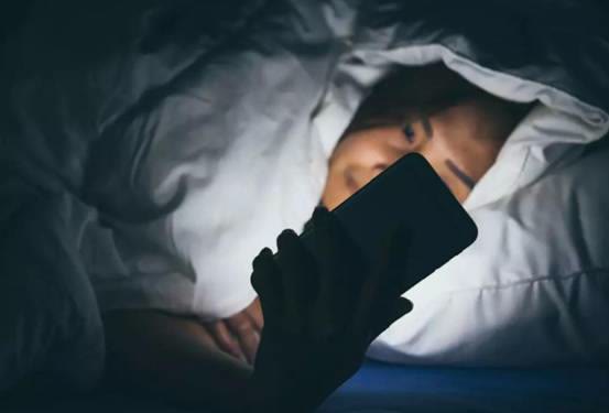 一直长痘留疤怎么办,长痘留疤怎么恢复