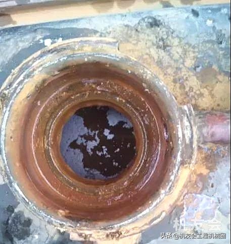 挖机水温高了是什么原因,挖机瞬间水温高的原因及解决方法