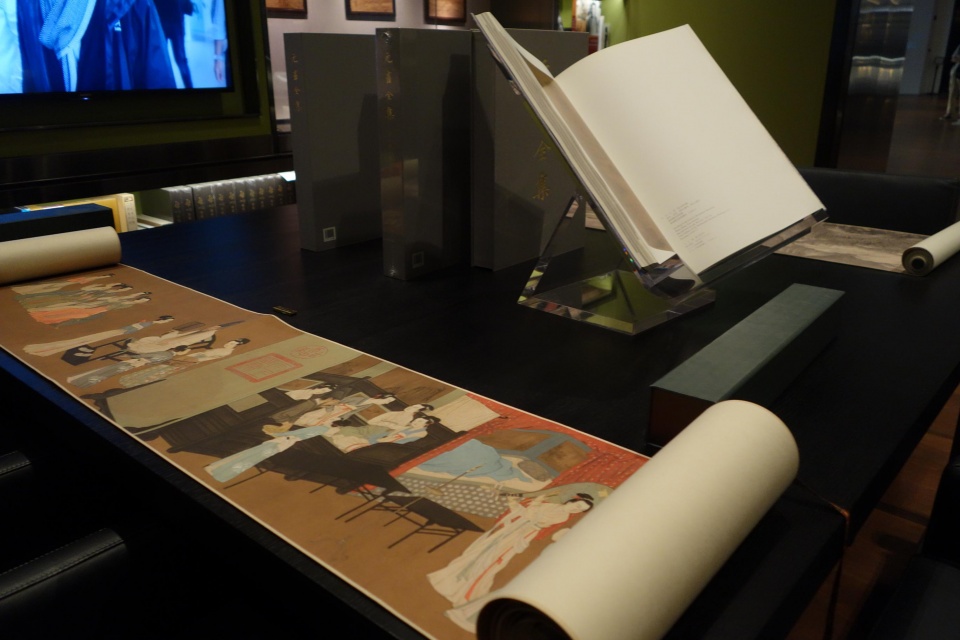 雅昌艺术中心藏品展厅,雅昌书墙