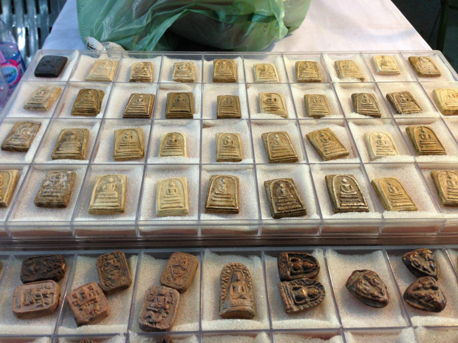 泰国佛牌没有老百姓能买得起的么,卖泰国佛牌的人会有什么不好