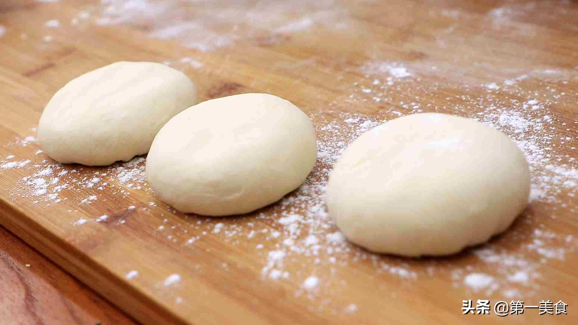 家常鸡蛋灌饼做法全过程,现做鸡蛋灌饼做法全过程