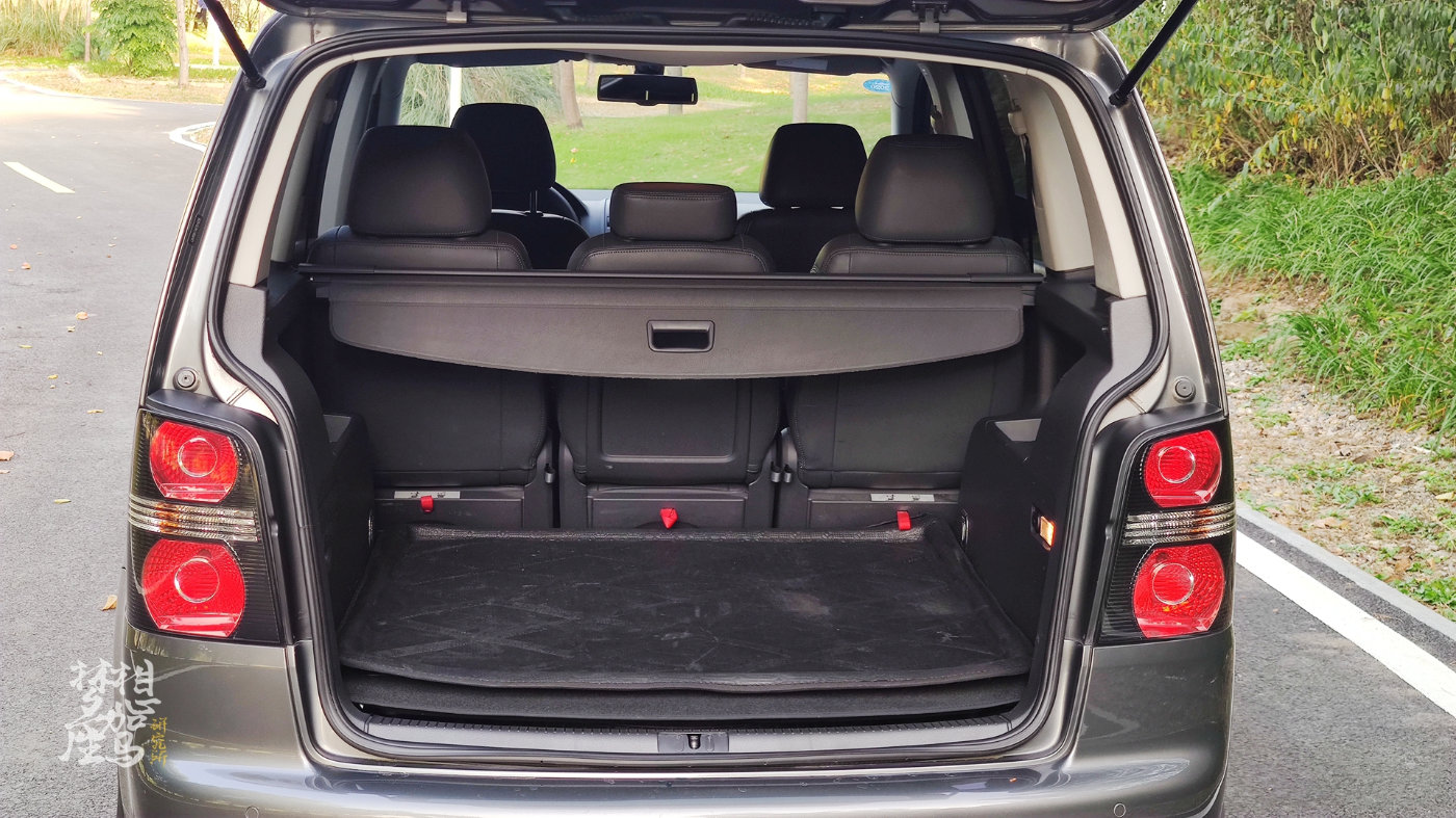 高尔夫途安2024全新款,大众大高尔夫