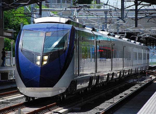 日本旅游哪里买飞机票划算,去日本旅游的船票怎么买