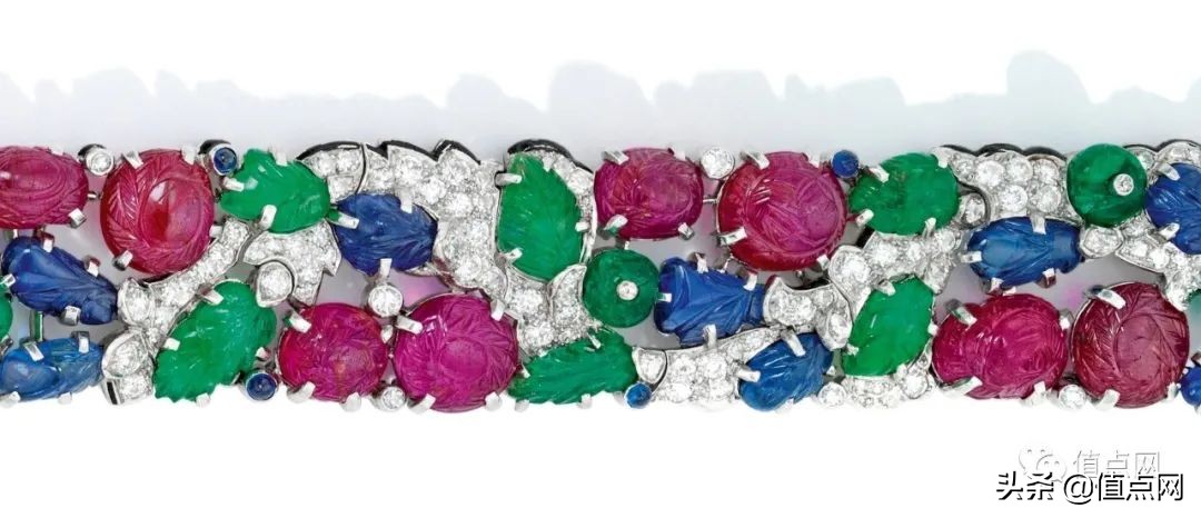 卡地亚黄金手链86万,卡地亚手链2400元