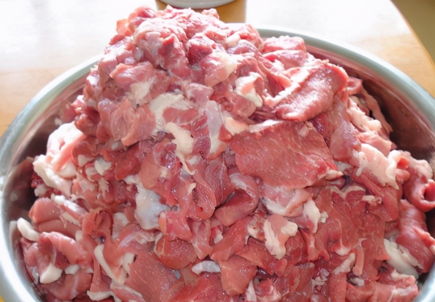 腊肠灌好别直接晒！多加一步，腊肠紧实不开裂，鲜香入味，超好吃