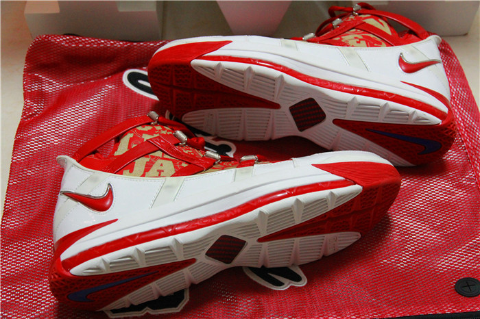 近年复刻的詹姆斯球鞋,詹姆斯的最新的球鞋