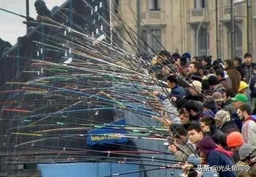 夏季野钓窝里鱼泡很多就是没口,野钓窝子全是小鱼怎么办