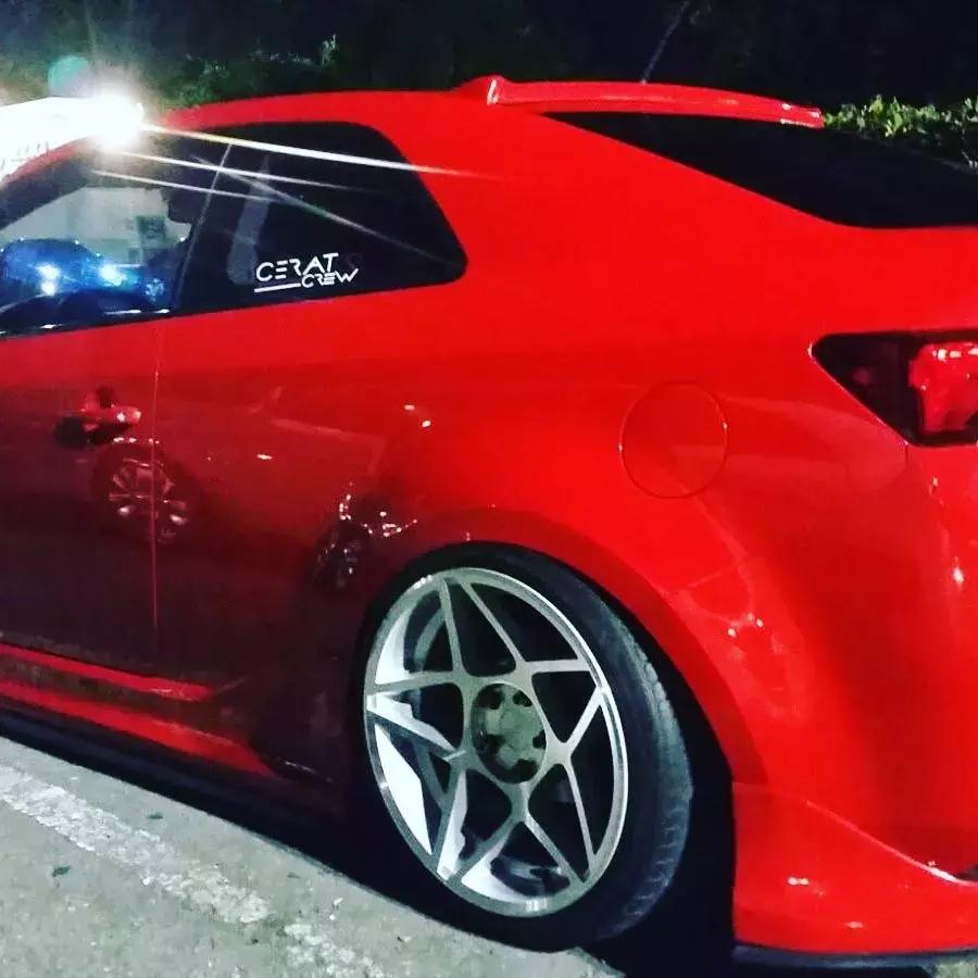 起亚福瑞迪改速迈,老款起亚速迈和福瑞迪对比