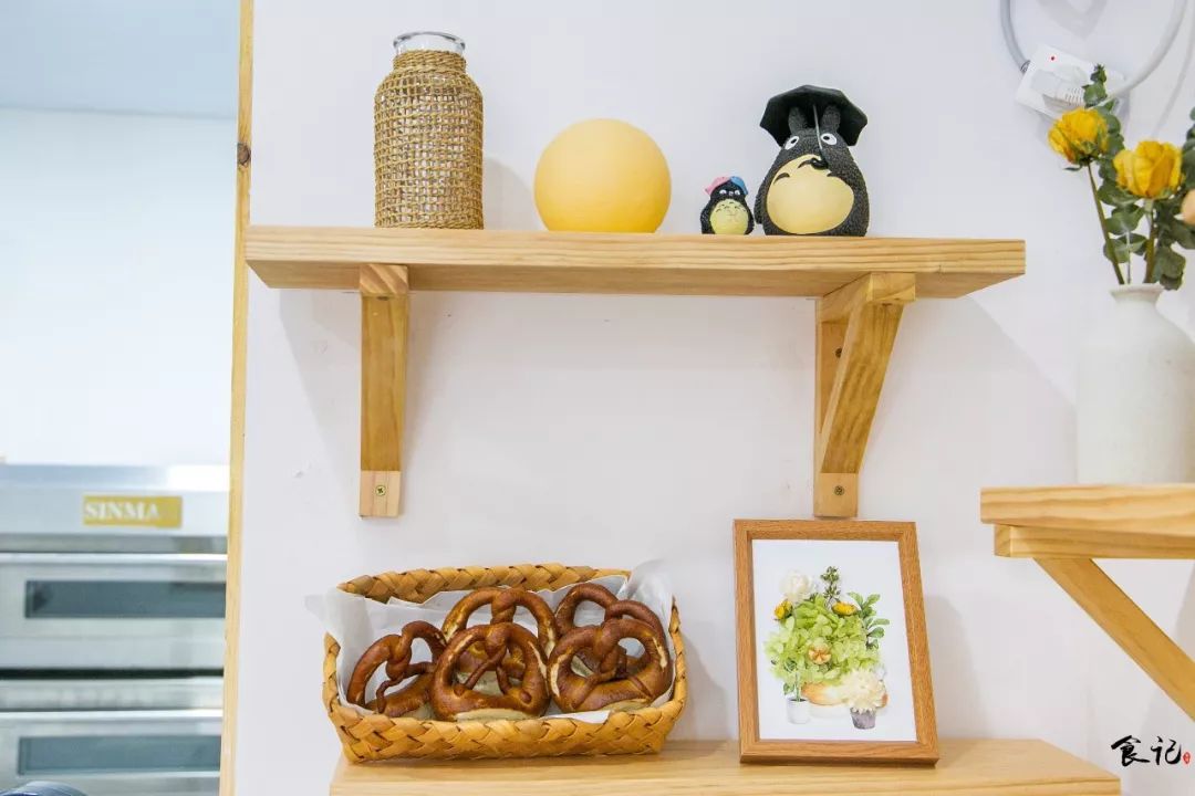 开在大庆西路的迷你面包博物馆，进一次就终身入坑