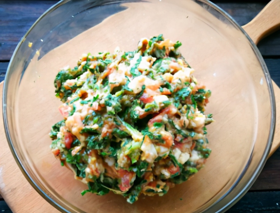 2块钱一斤，全身都是宝，很多人却把叶子当垃圾扔了，不懂太可惜