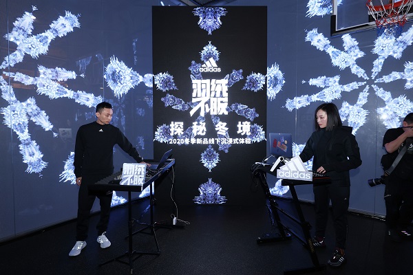 阿迪达斯ozweego春季新款,阿迪达斯新品来袭