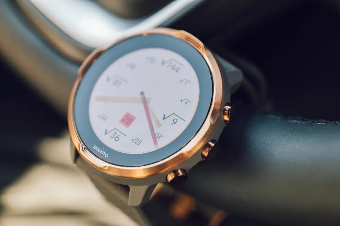 suunto手表哪个系列好,suunto颂拓7智能运动双系统手表