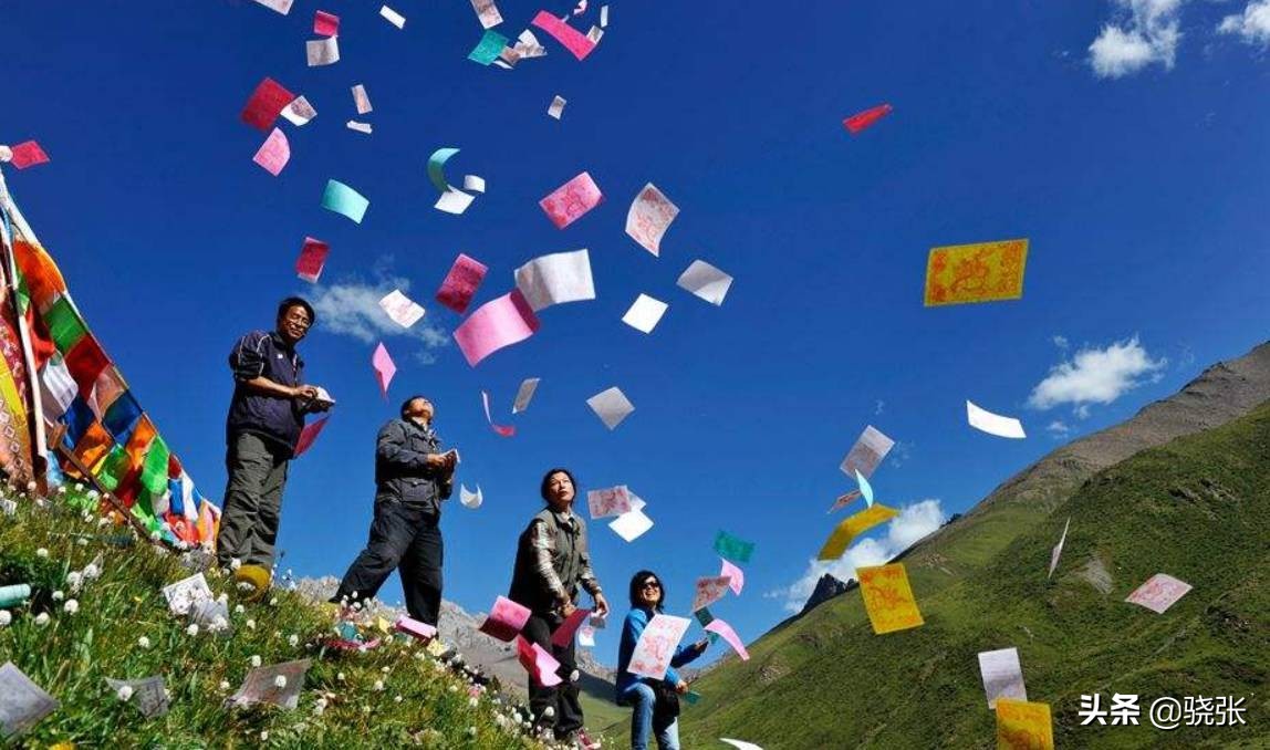 到西藏途中有哪些风景,去藏区的路上为什么都是经幡