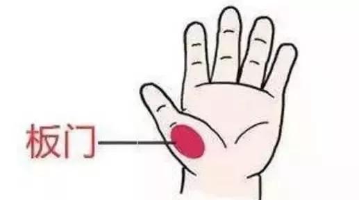 新生儿打嗝拍不掉,新生儿打嗝怎么办快速止嗝