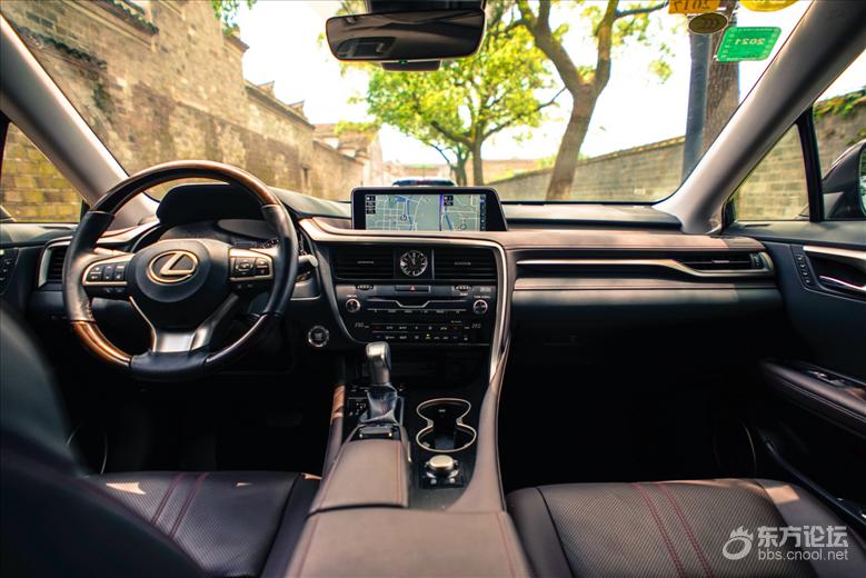 雷克萨斯rx200t测评,沉浸式体验雷克萨斯rx200t