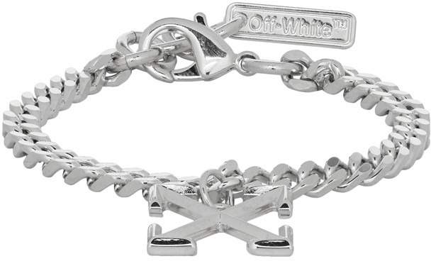 细手链叠戴搭配什么衣服,女生搭配衣服的小饰品