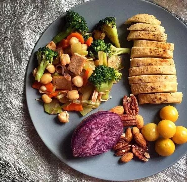 减脂期什么可以代替鸡胸肉,鸡胸肉和鸭胸肉哪个适合减脂