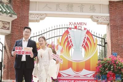 百万粉丝为你打call,142万网友在线打call