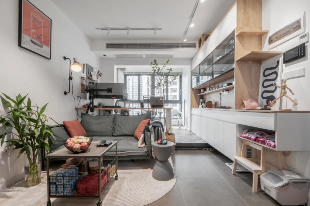 佛山女子与男友、男友妈弟住76㎡，养一猫还要工作室，装修绝了