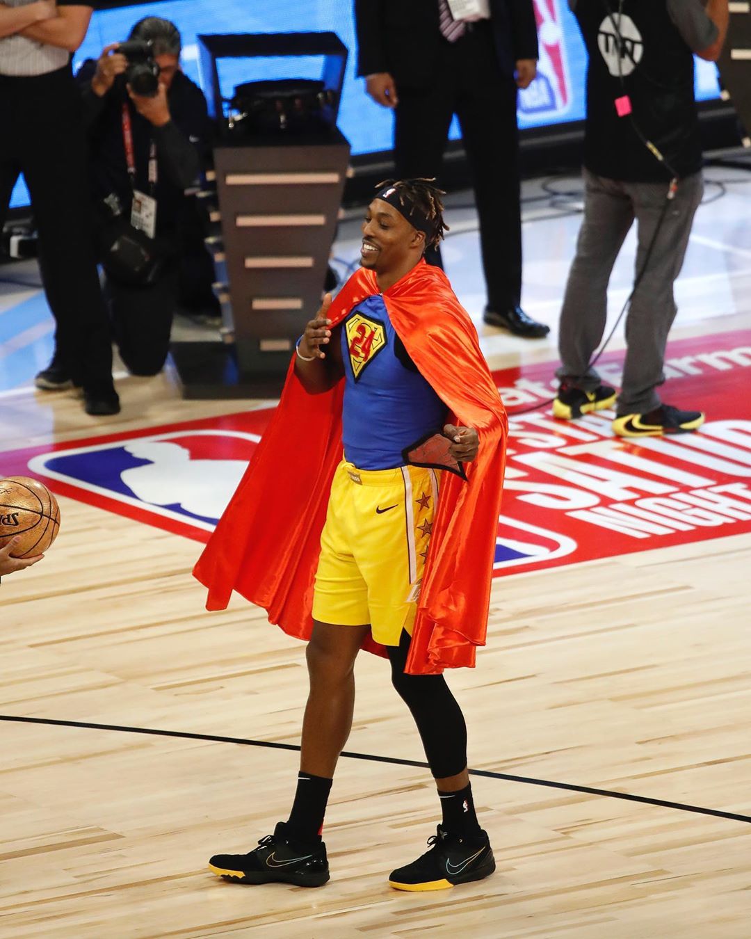 科比上脚球鞋全回顾,今日上脚球鞋全明星