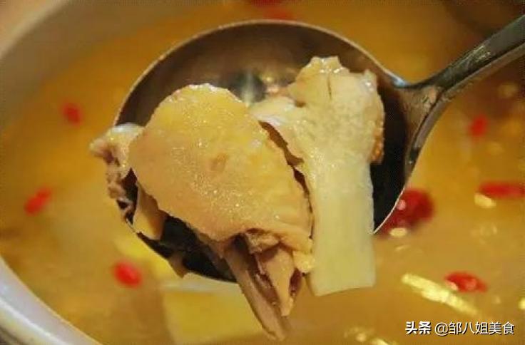 鸡肉怎么炖才嫩不柴汤鲜,怎样炖鸡汤肉不柴又软烂
