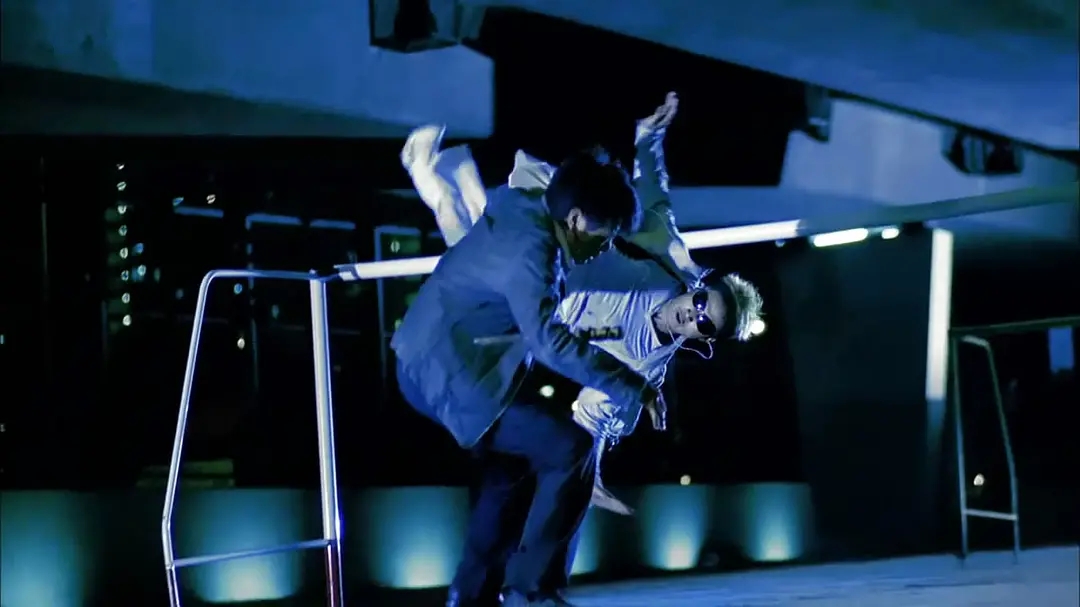 托尼贾被大力士打,托尼贾被怪人打