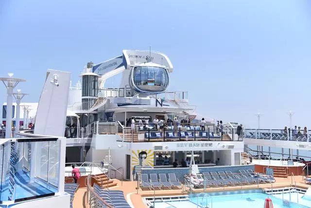 乘坐皇家加勒比邮轮太阳光光谱号,黄晓明皇家加勒比海洋光谱号