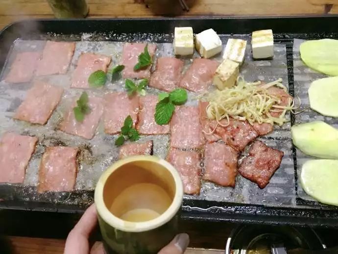 10年前，那个花83元穷游*藏西**的姑娘，后来怎么样了？