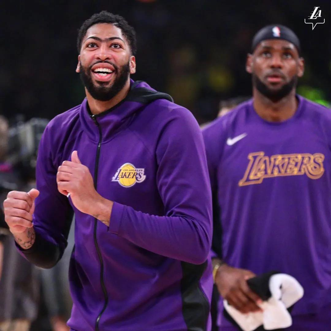 詹黑的两招，19种方法，人红是非多