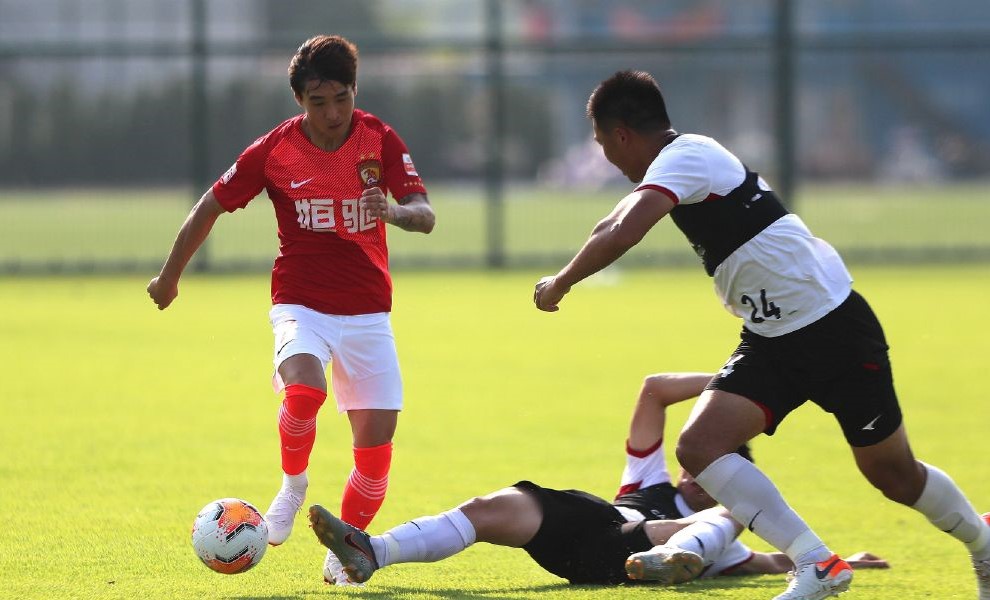 恒大足校4比1足球小将完整版,恒大足校小将完整视频