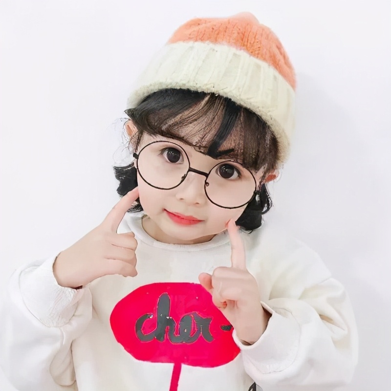 杜姓女孩取个简单顺口的名字,黄姓女孩名字顺口好听两个字