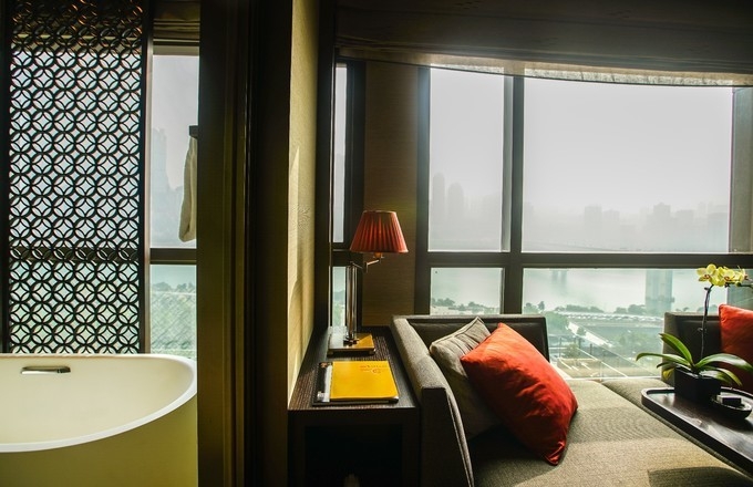 去重庆必打卡的地方四天三晚酒店,重庆最有重庆特色的酒店