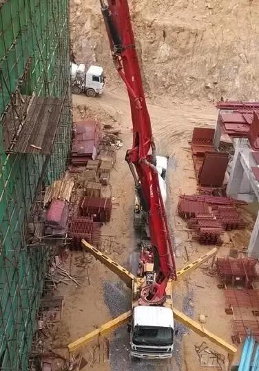 泵送混凝土打不满管原因,造成混凝土泵送堵塞的原因