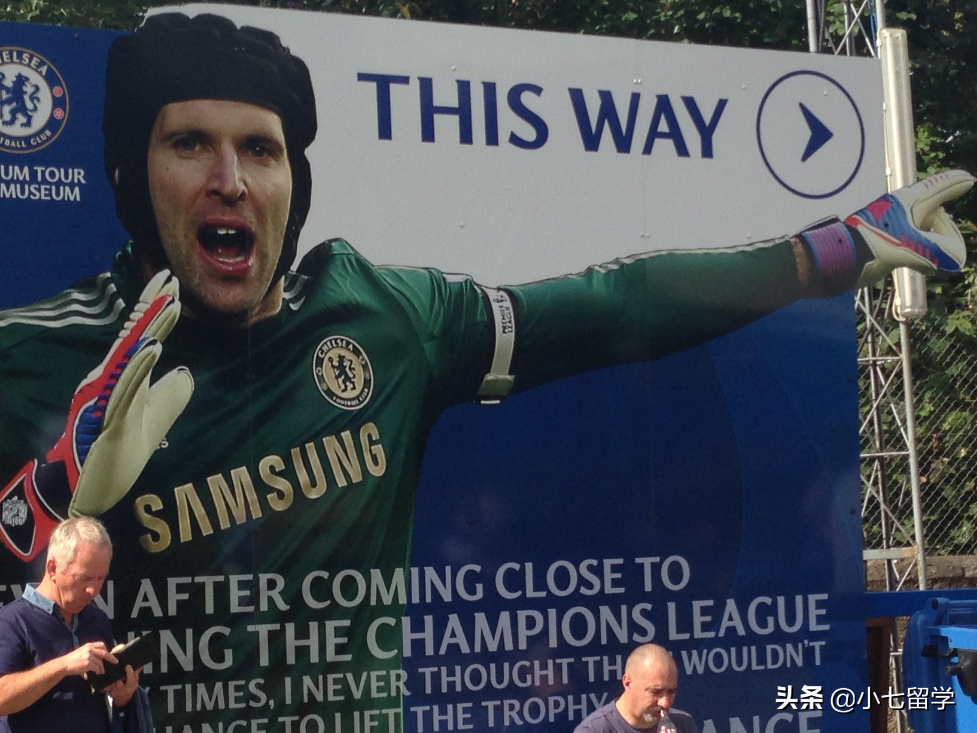 英国温布利足球场,英国足球场建造价格