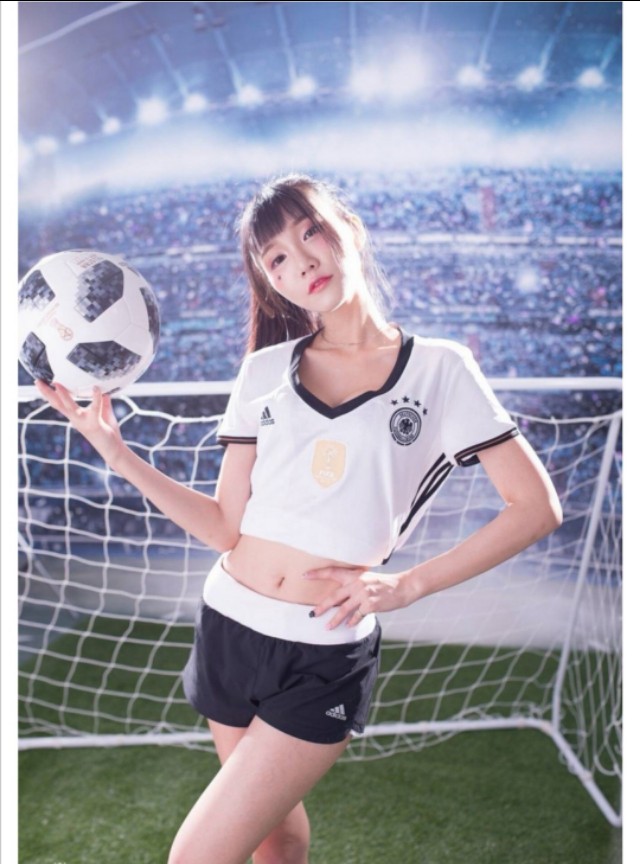足球宝贝彩妆艺术图片大全,足球宝贝小姐姐