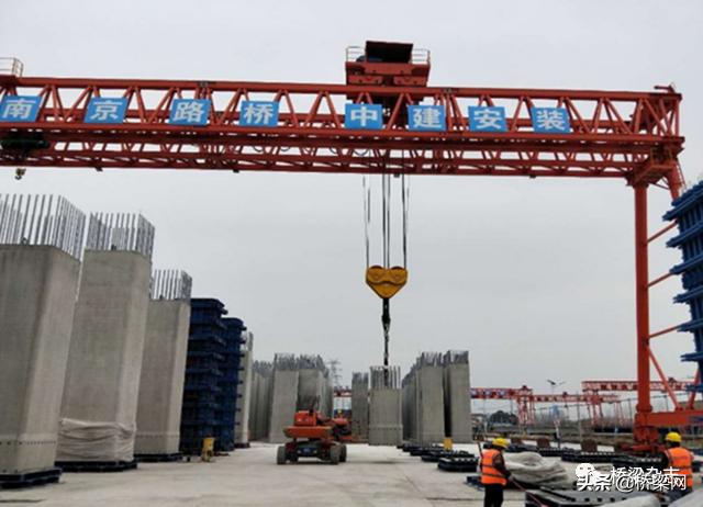 贵州省高速云雾大桥,贵州贵定云雾特大桥